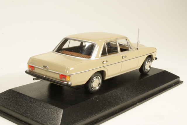 Mercedes 200 (w115) 1968, beige - Sulje napsauttamalla kuva