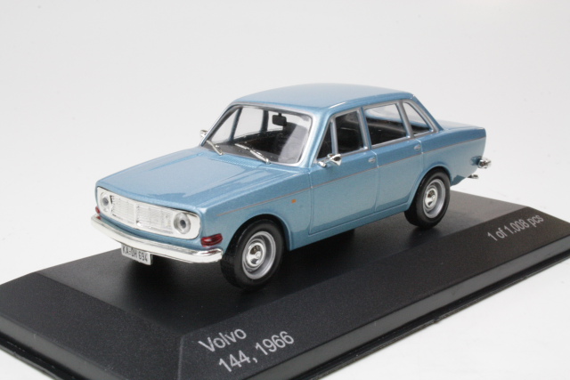 Volvo 144 1966, blue