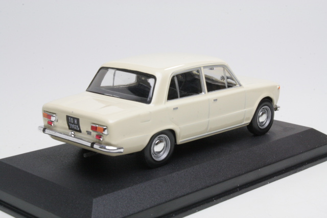 Fiat 124 1968, kermanvalkoinen