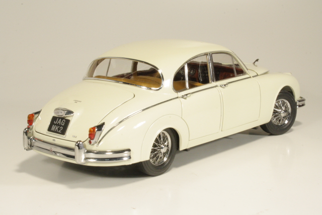 Jaguar Mark 2 3.8 1962, valkoinen