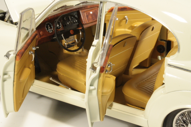 Jaguar Mark 2 3.8 1962, valkoinen