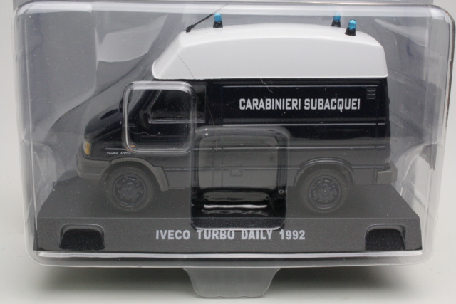Iveco Turbo Daily 1992, tummansininen "Carabinieri" - Sulje napsauttamalla kuva