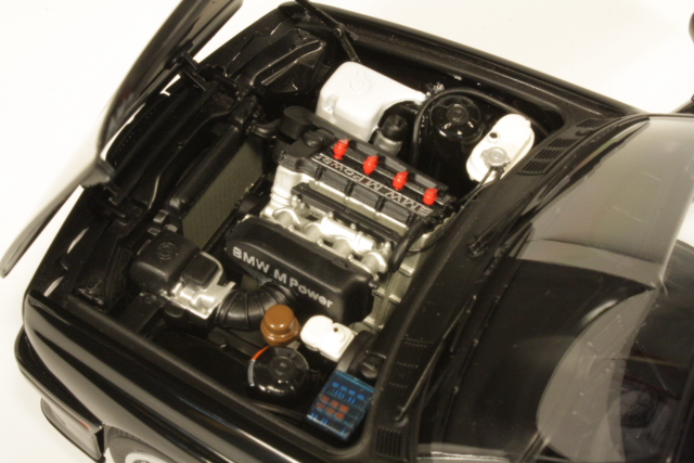 BMW M3 (e30) Sport Evolution 1989, musta