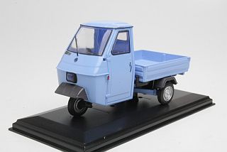 Piaggio Ape P50 1980, vaaleansininen