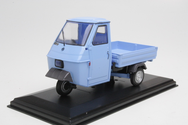 Piaggio Ape P50 1980, vaaleansininen