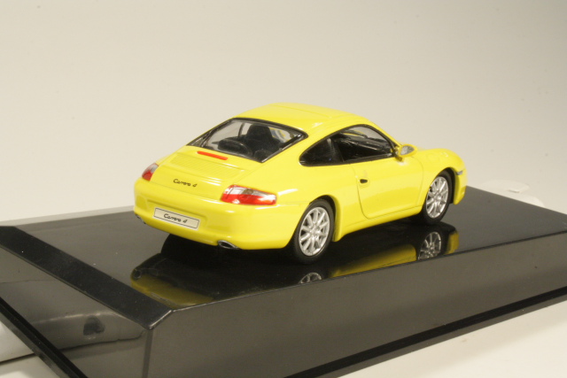 Porsche 911 Carrera 4 Coupe 2001, keltainen
