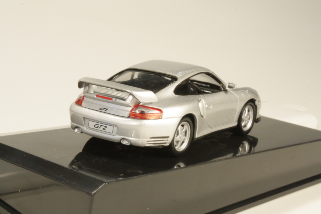 Porsche 911 GT2 2000, silver