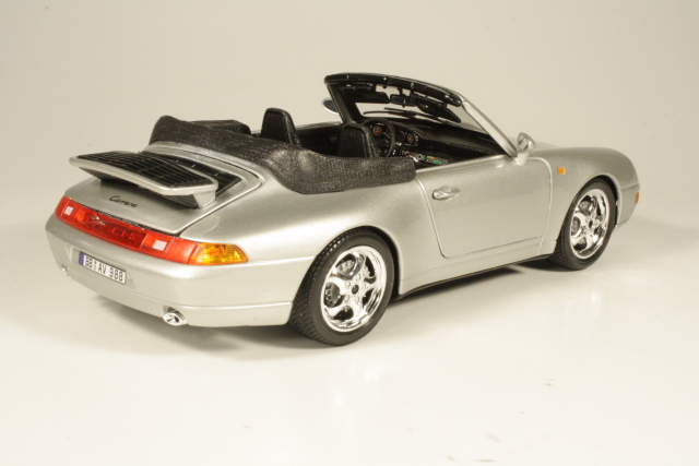 Porsche 911 Carrera Cabriolet 1994, silver