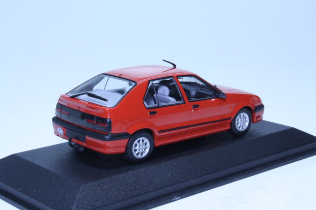 Renault 19 1992, punainen