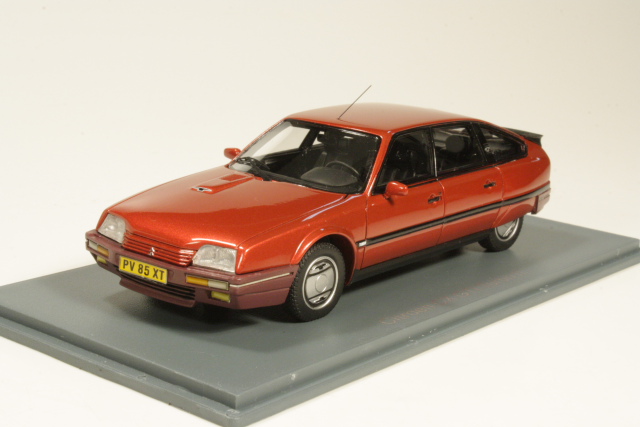 Citroen CX Turbo II 1986, punainen - Sulje napsauttamalla kuva