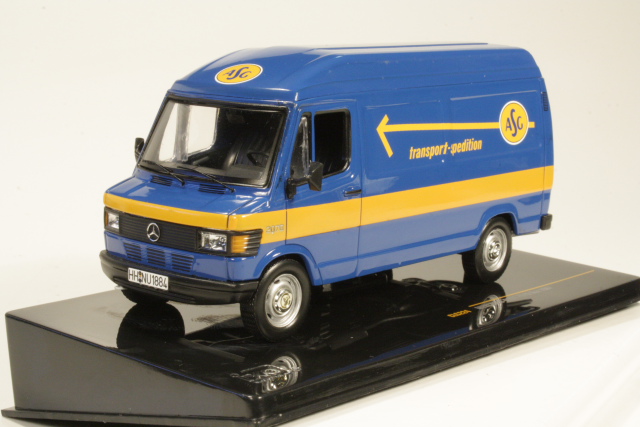 Mercedes 207D "ASG", blue