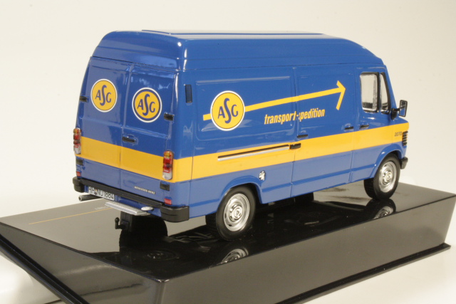 Mercedes 207D "ASG", blue