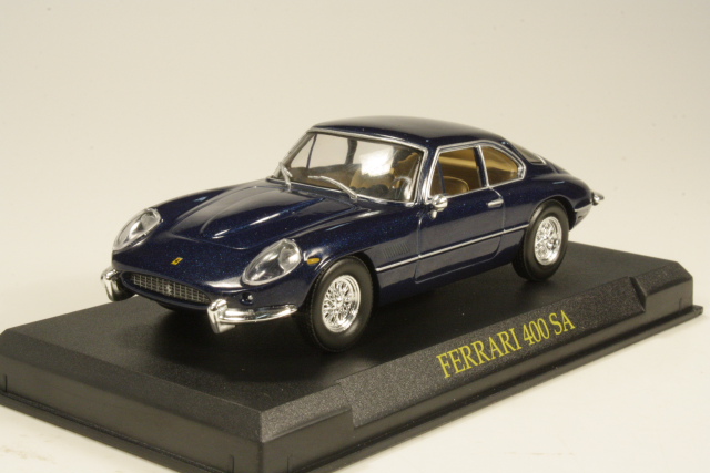Ferrari 400 Superamerica, tummansininen