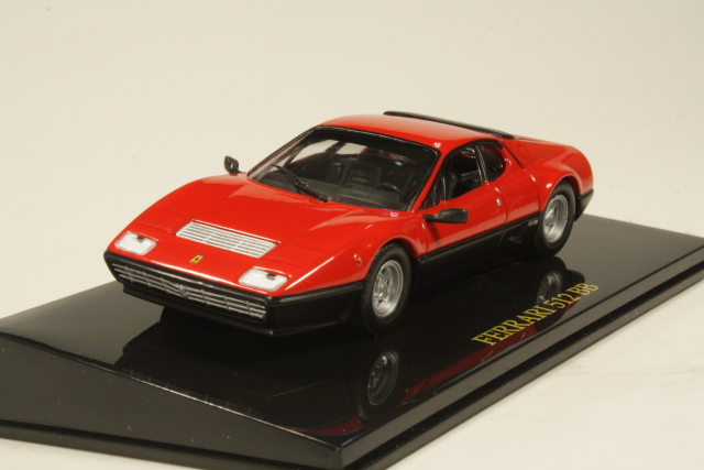 Ferrari 512 BB, punainen - Sulje napsauttamalla kuva