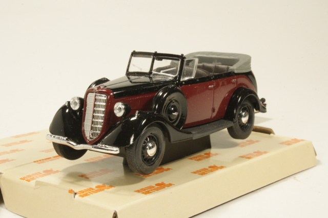 GAZ M1 Phaeton, black/red