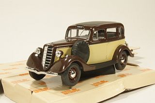 GAZ M1 Taxi, beige/ruskea