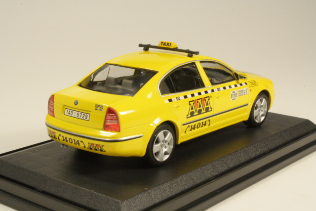 Skoda Superb AAA Taxi Airport, keltainen