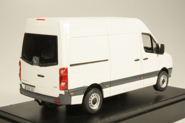 VW Crafter "facelift", valkoinen