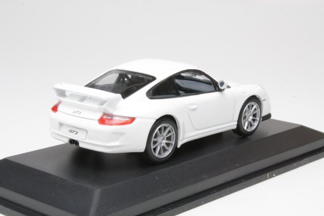 Porsche 911 (997) GT-3, white