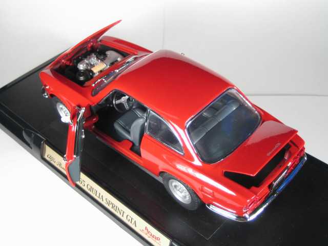 Alfa Romeo Giulia Sprint GTA 1965, red