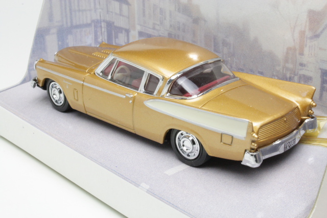 Studebaker Golden Hawk, gold