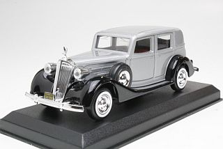 Packard Super 8 Sedan 1937, harmaa
