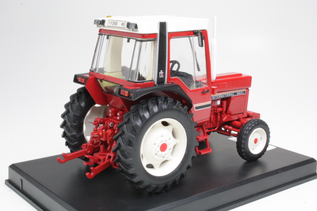International 845XL 2wd 1985, red