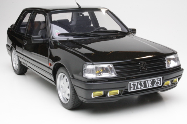 Peugeot 309 GTi 16, musta