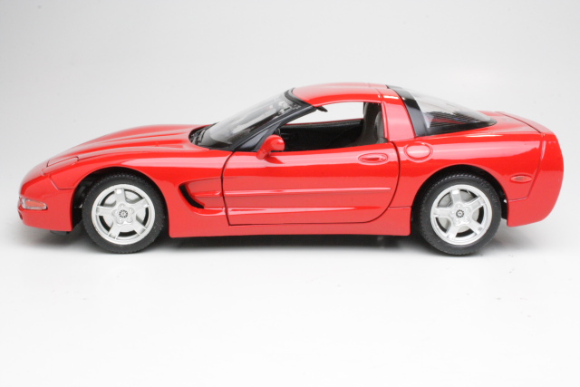 Chevrolet Corvette C5 1997, punainen - Sulje napsauttamalla kuva