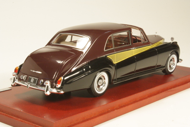Rolls-Royce Phantom V Sedanca de Ville 1962, black/red