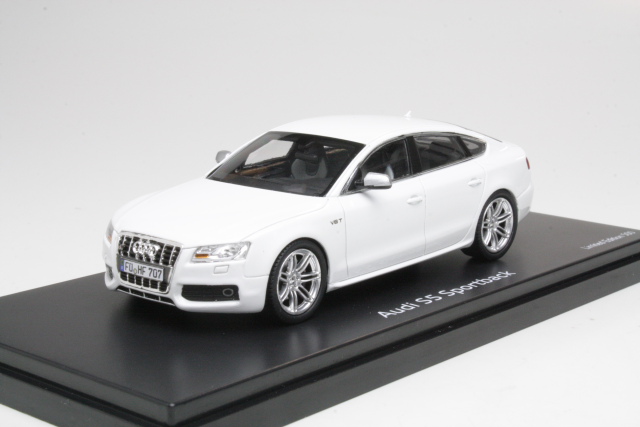 Audi S5 Sportback V8T 2011, white