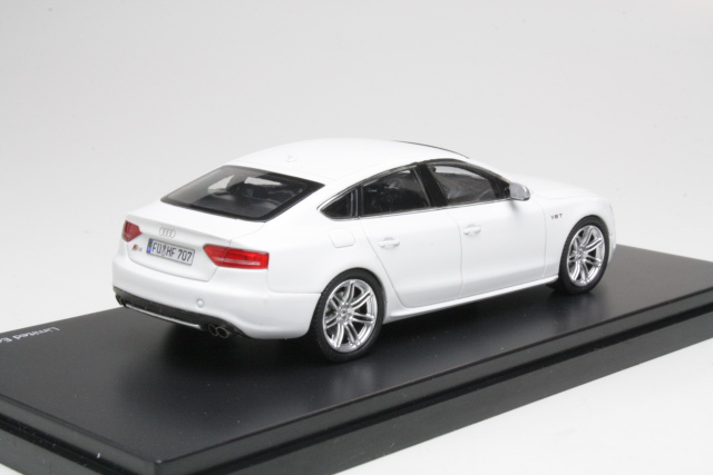 Audi S5 Sportback V8T 2011, valkoinen - Sulje napsauttamalla kuva