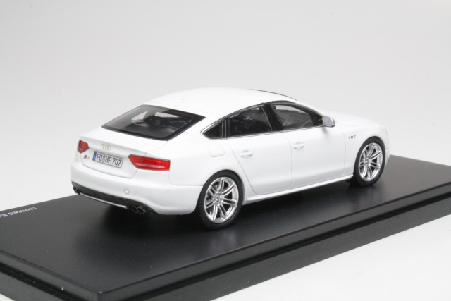 Audi S5 Sportback V8T 2011, white