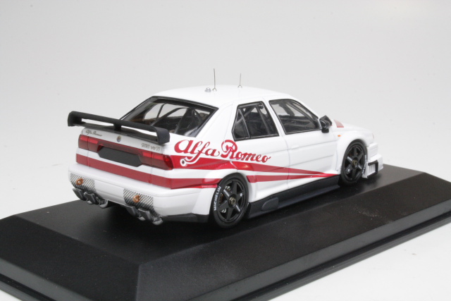 Alfa Romeo 155 V6 Ti, white