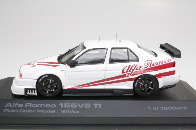 Alfa Romeo 155 V6 Ti, white