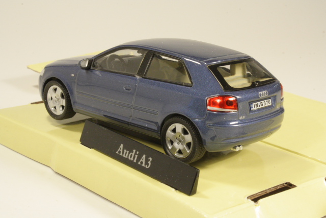 Audi A3, blue