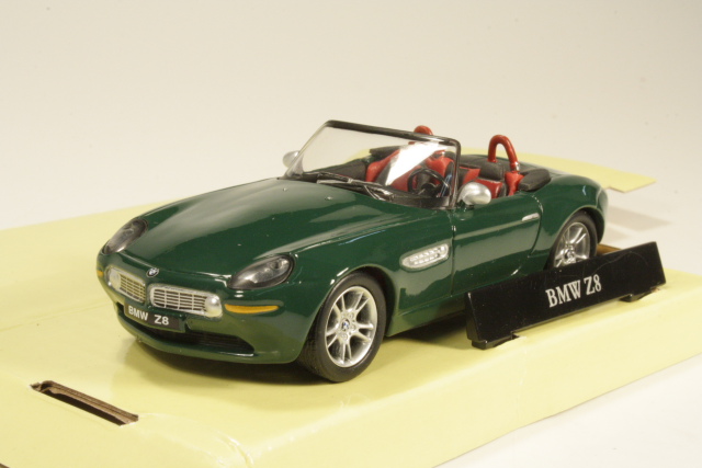 BMW Z8 Cabrio, green