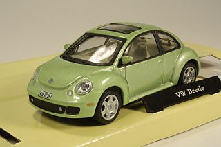 VW New Beetle, green