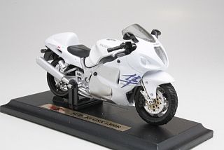 Suzuki GSX1300R Hayabusa, silver
