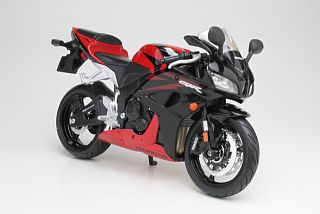 Honda CBR600RR, punainen/musta - Sulje napsauttamalla kuva