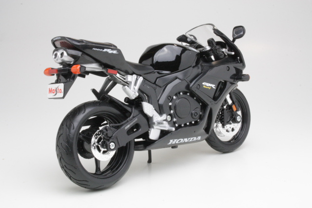 Honda CBR1000RR, musta