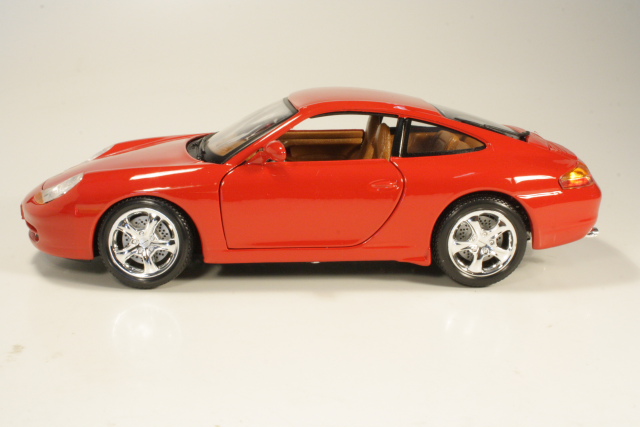 Porsche 911 Carrera 1997, red