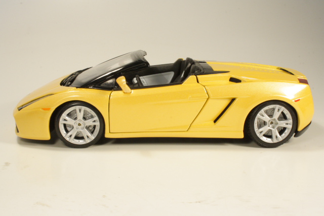 Lamborghini Gallardo Spyder, keltainen - Sulje napsauttamalla kuva