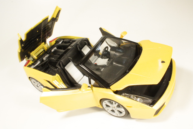 Lamborghini Gallardo Spyder, keltainen