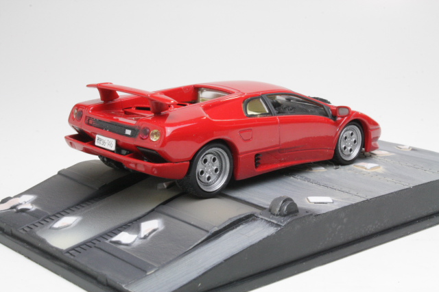 Lamborghini Diablo 1992, punainen