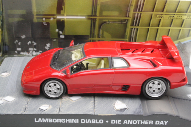 Lamborghini Diablo 1992, punainen - Sulje napsauttamalla kuva