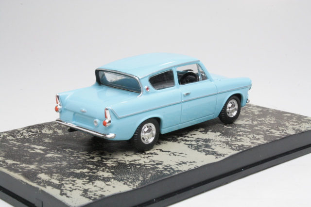 Ford Anglia, vaaleansininen