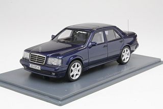 Mercedes E60 AMG (W124) 1993, tummansininen - Sulje napsauttamalla kuva