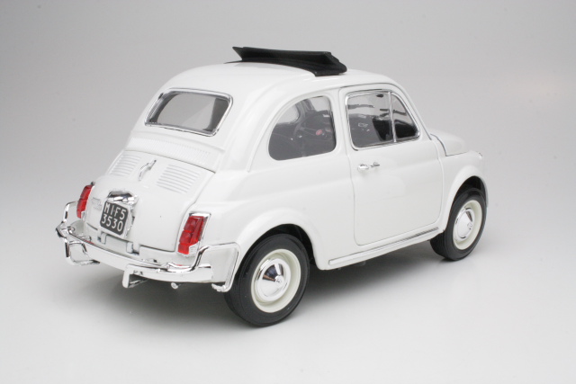 Fiat 500L Sunroof 1968, valkoinen - Sulje napsauttamalla kuva