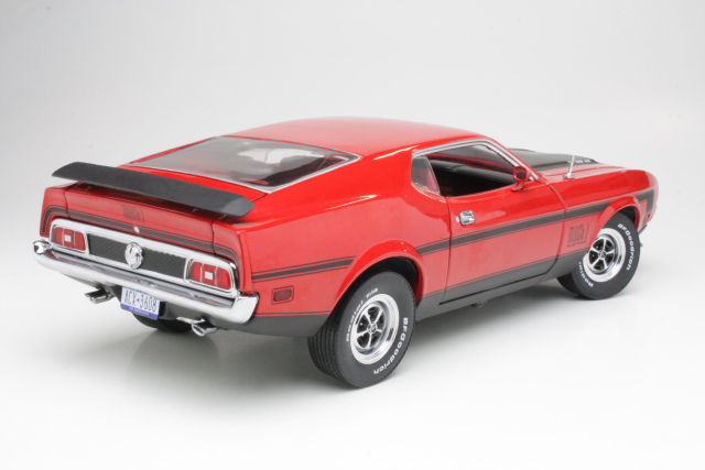 Ford Mustang Mach 1 1971, punainen - Sulje napsauttamalla kuva